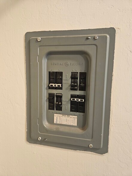 More Photos Of 1049 Armstrong St, Hayward Apartments For Sale