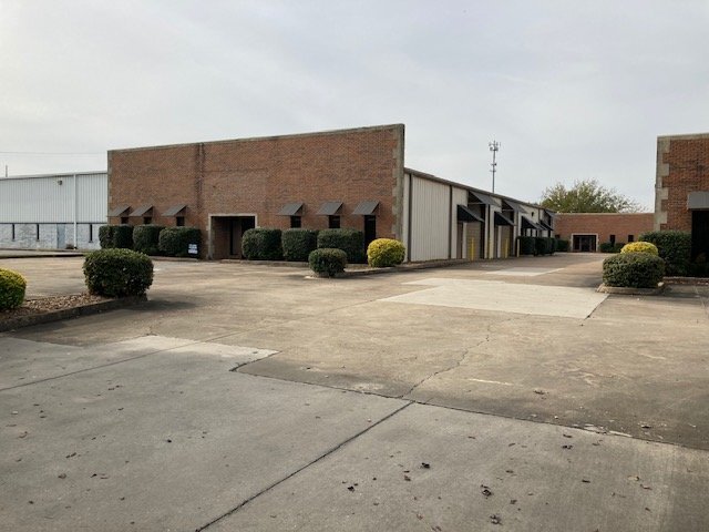 More Photos Of 2511 Riverside Dr, Chattanooga Showroom For Lease