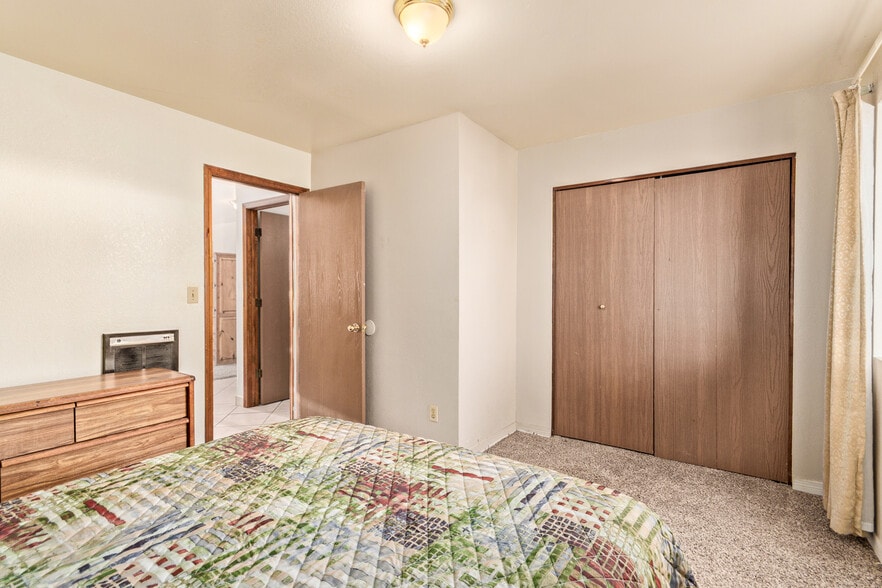 More Photos Of 8008 E Main St, Mesa Hotel For Sale