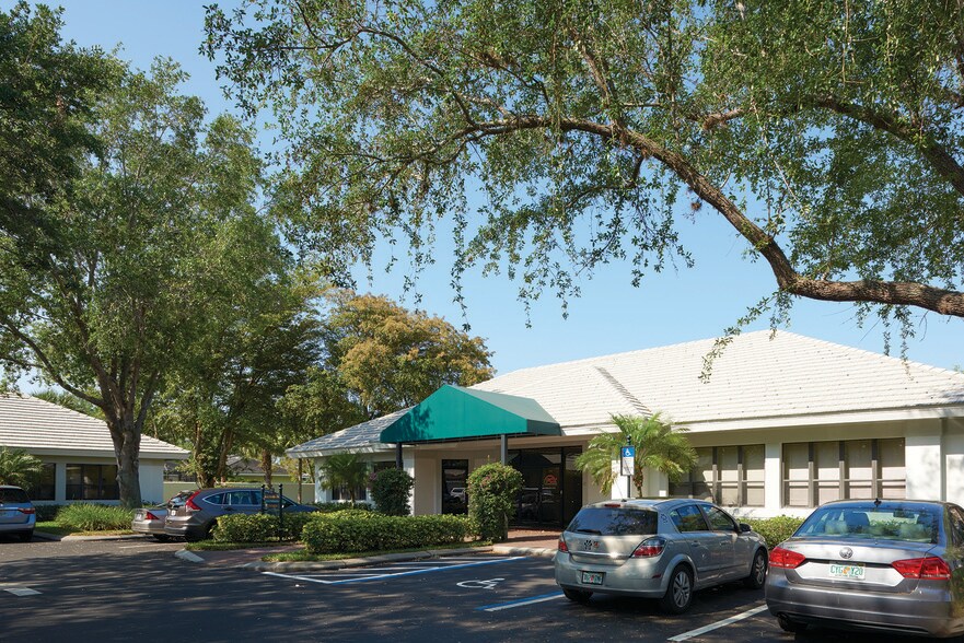 More Photos Of 3541 Bonita Bay Blvd, Bonita Springs Medical For Lease