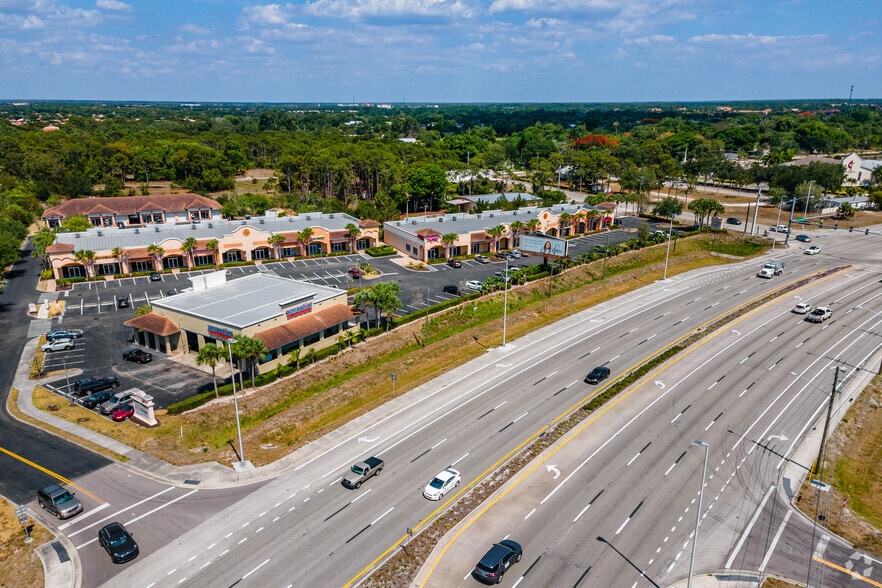 More Photos Of 20451 S Tamiami Trl, Estero Freestanding For Lease