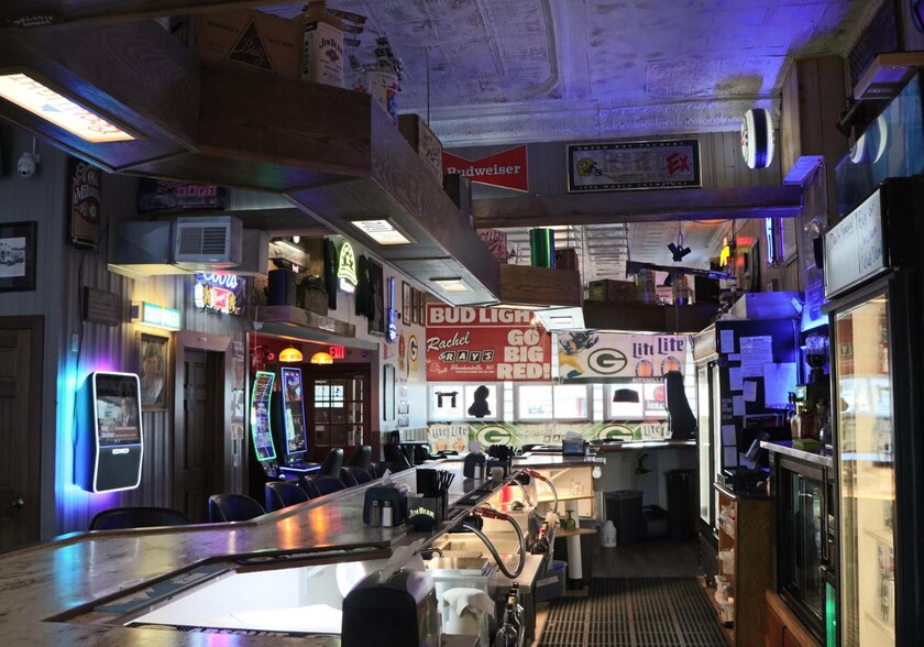 More Photos Of 308 S Main St, Blanchardville Storefront Retail Residential For Sale
