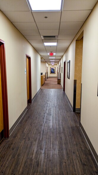 More Photos Of 8946 77th Ter E, Lakewood Ranch Medical For Sale