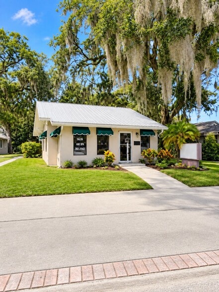 Primary Photo Of 6119 Grand Blvd, New Port Richey Office For Sale