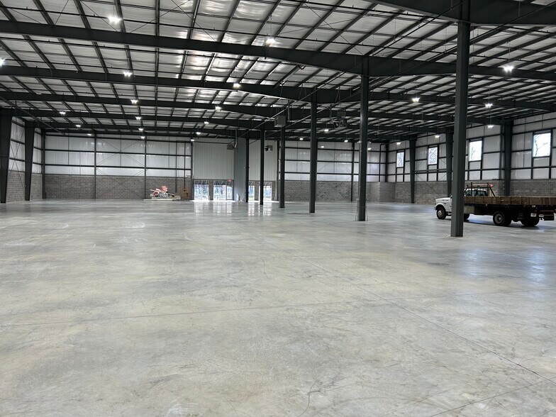 More Photos Of 6441 Ladd Ave, Louisville Industrial For Sale