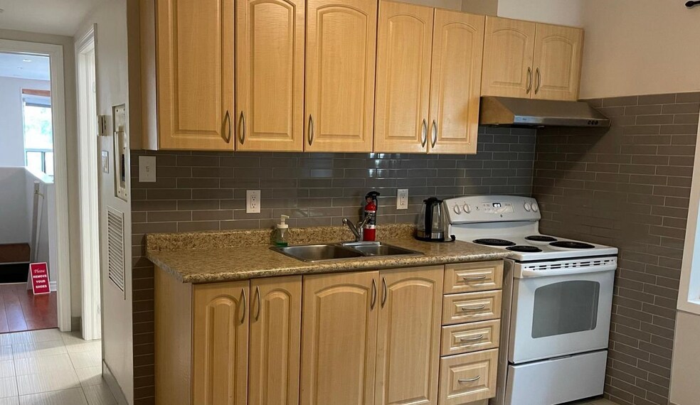 More Photos Of 467 Danforth Ave, Toronto Storefront Retail Residential For Sale