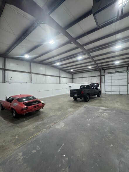 More Photos Of 105 N Chestnut St, Belton Unknown For Lease
