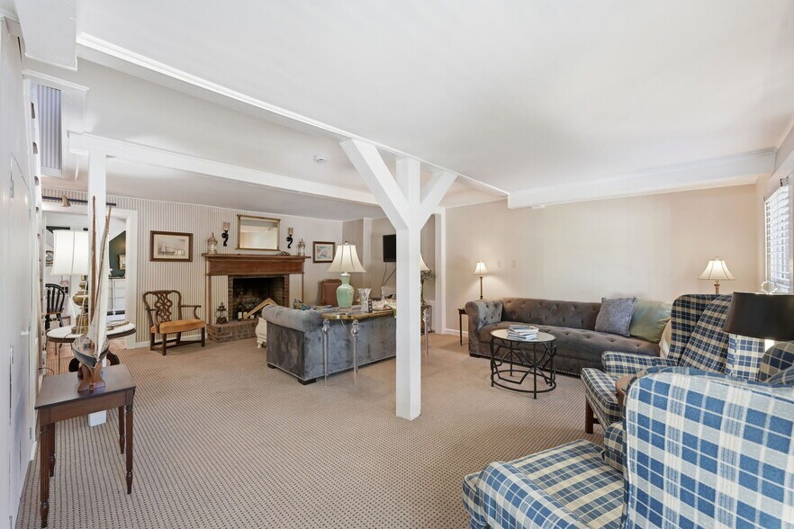 More Photos Of 508 Church St, Oriental Hospitality For Sale