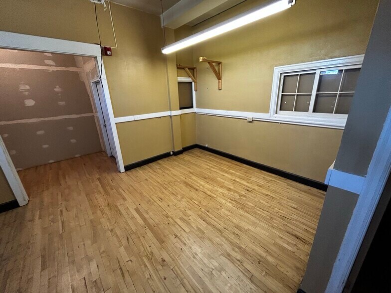 More Photos Of 801 2nd St S, Great Falls Industrial For Lease