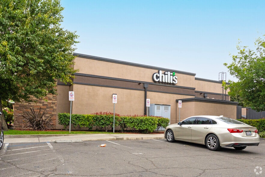 More Photos Of 1292 E Prosperity Ave, Tulare Restaurant For Sale
