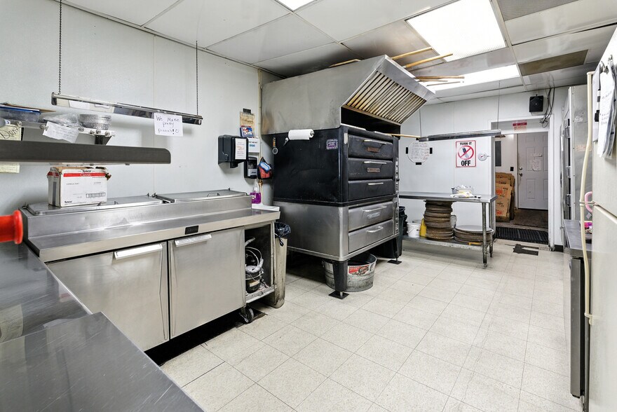 More Photos Of 111 E Main St, Rose City Restaurant For Sale