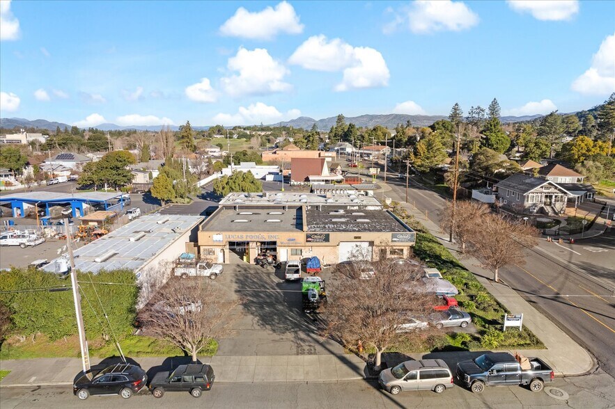 More Photos Of 300-330 Taylor St, Napa General Retail For Sale