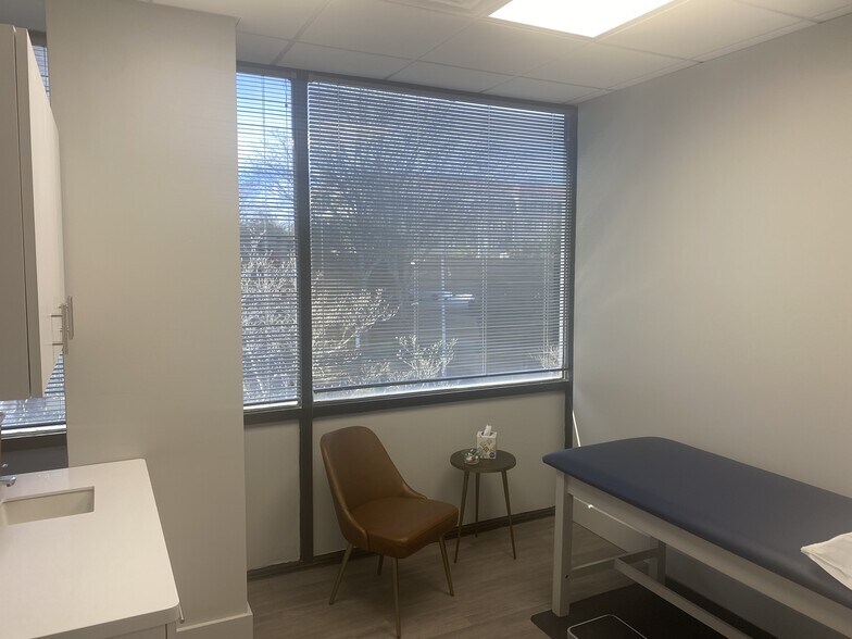 More Photos Of 200 E Ponce De Leon Ave, Decatur Medical For Lease