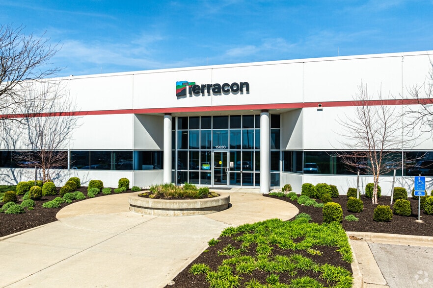 More Photos Of 16025 W 113th St, Lenexa Unknown For Lease