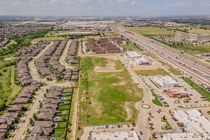 More Photos Of NWC I-35W & Heritage Trace Pwky, Fort Worth Land For Sale