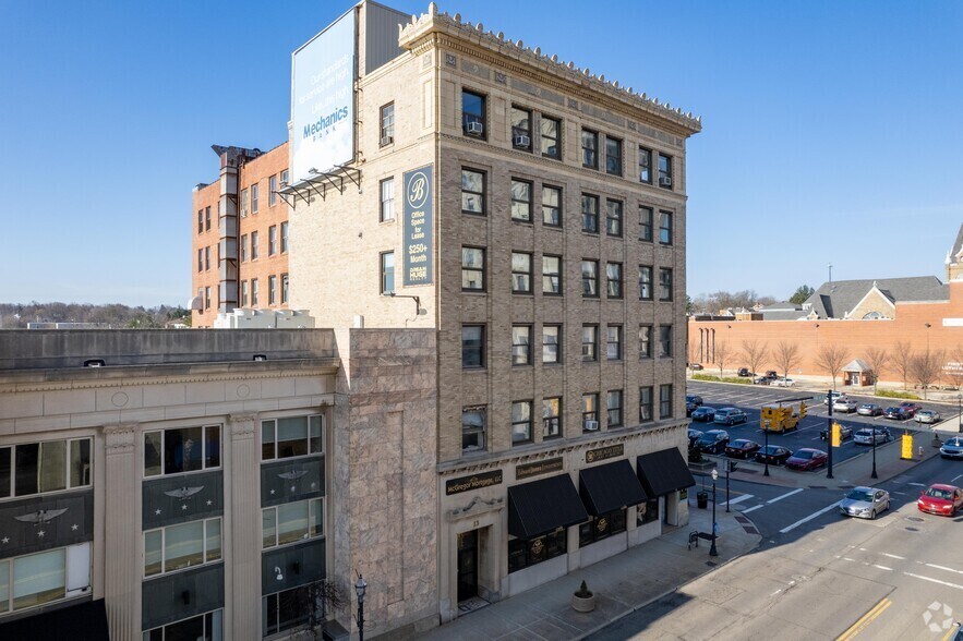 More Photos Of 13 Park Ave W, Mansfield Office For Lease