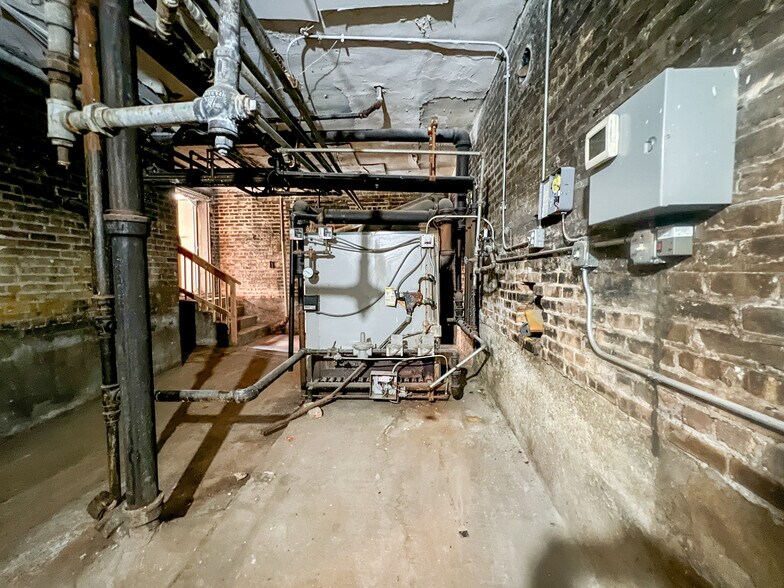 More Photos Of 7951-7955 S Muskegon Ave, Chicago Apartments For Sale
