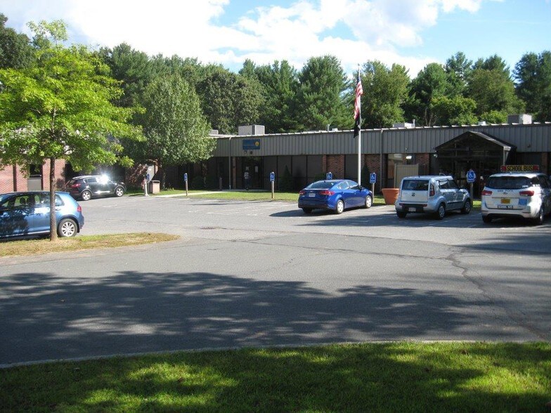 More Photos Of 143 Munson St, Greenfield Office For Sale