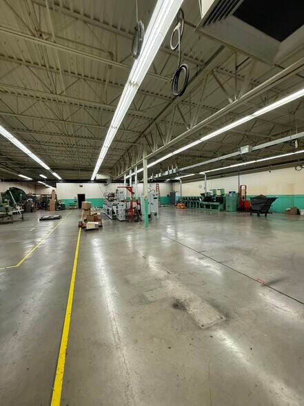 More Photos Of 2563 Technical Dr, Miamisburg Manufacturing For Sale