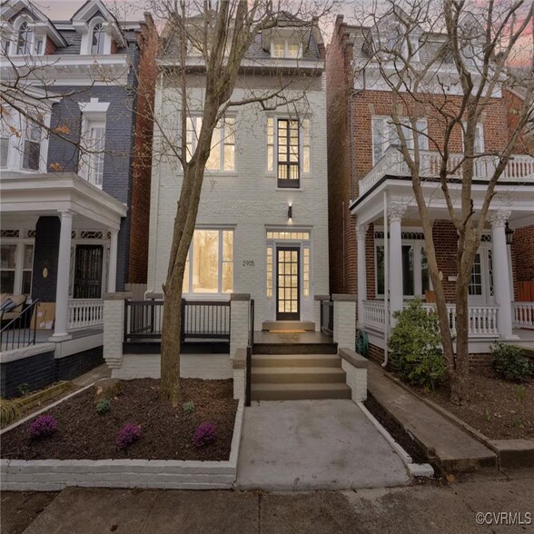 More Photos Of 131 4th St SW, Halliday Bank For Sale