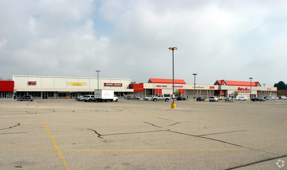 More Photos Of 2210-2400 Rapids Dr, Racine Freestanding For Sale