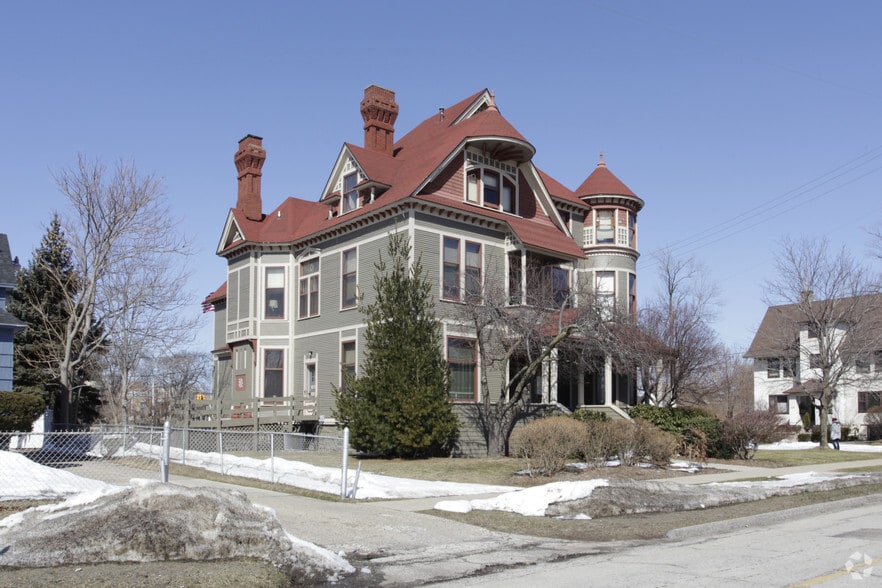 Primary Photo Of 318 Houston Ave, Muskegon Office For Lease