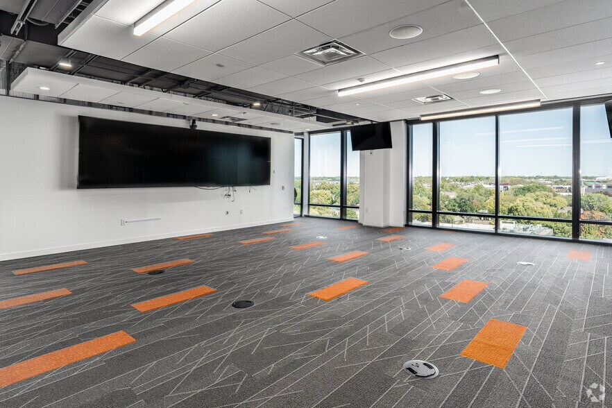 More Photos Of 711 N High St, Columbus Office Residential For Lease