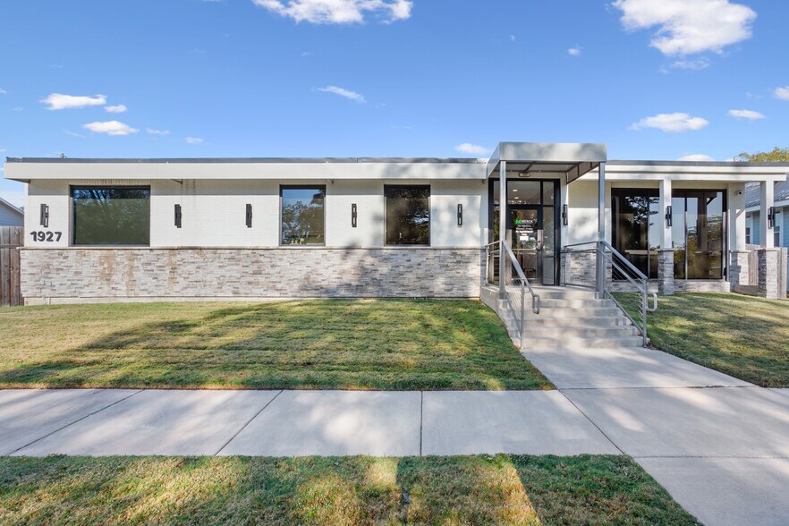 More Photos Of 1927 Columbus Ave, Waco Office For Sale