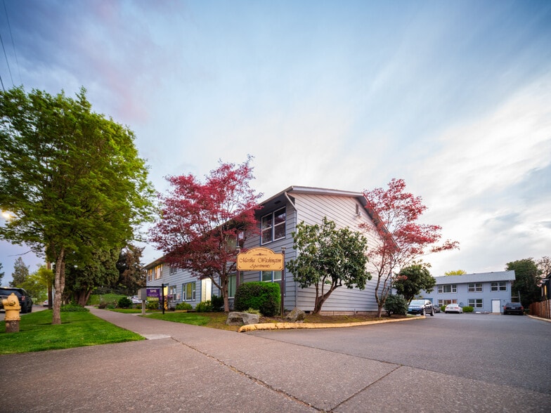Primary Photo Of 302 Monmouth Ave S, Monmouth Apartments For Sale