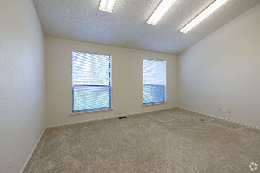 Photo of 1st Floor Ste 17D