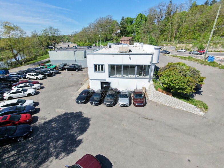More Photos Of 250 King St, Cambridge Freestanding For Sale