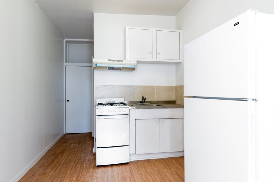 More Photos Of 901 DeKalb Ave, Brooklyn Apartments For Lease