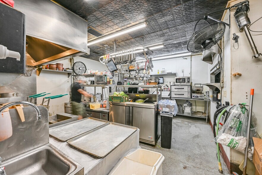 More Photos Of , Grapevine General Retail For Sale