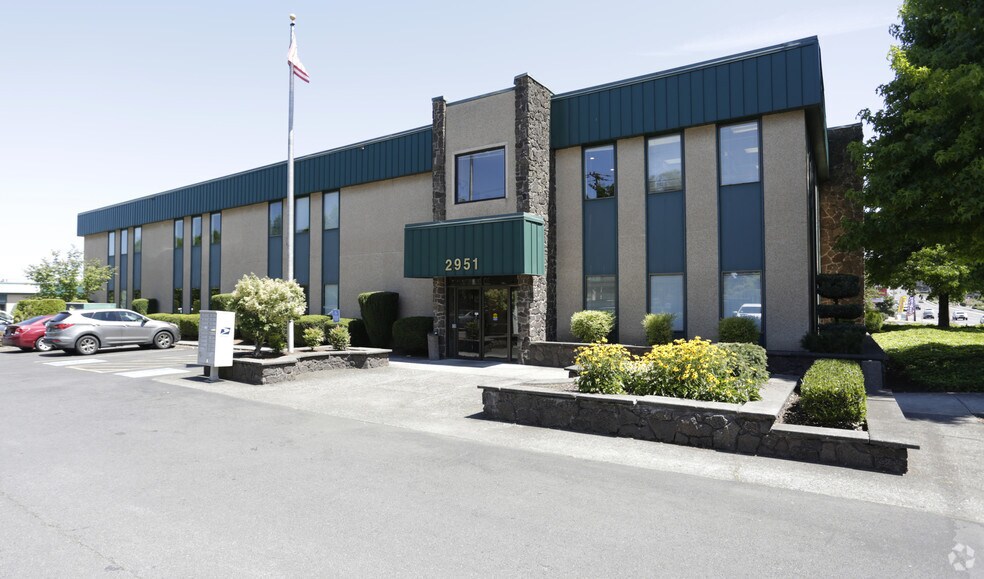 More Photos Of 2951 NW Division St, Gresham Office For Lease