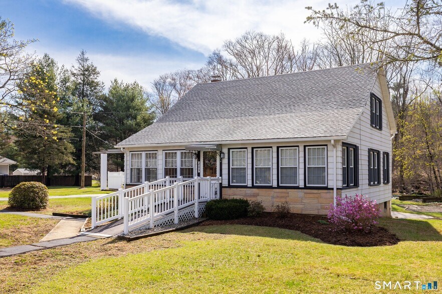 More Photos Of 203 Willimantic Rd, Chaplin Storefront Retail Residential For Sale