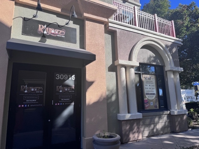 More Photos Of 30901-30915 Union City Blvd, Union City Storefront Retail Office For Sale