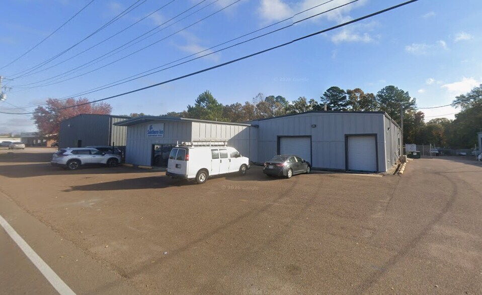 Primary Photo Of 642 Ridgewood Rd, Ridgeland Freestanding For Lease