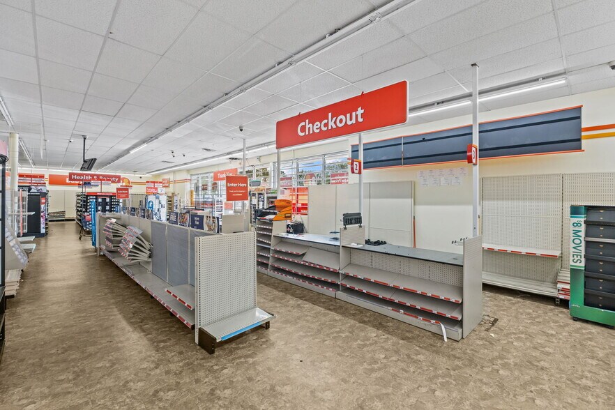 More Photos Of 1945 Kings Rd, Jacksonville Freestanding For Lease