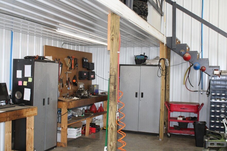 More Photos Of 1854 SR-49 Hwy, Arcanum Flex For Sale