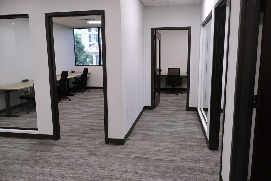 More Photos Of 216 Centerview Dr, Brentwood Coworking Space
