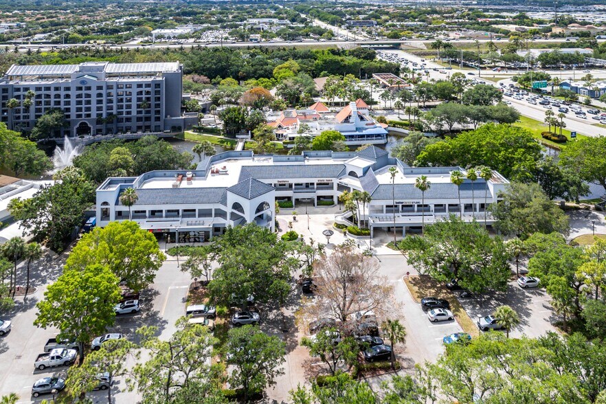 More Photos Of 7820-7860 Glades Rd, Boca Raton Office For Lease