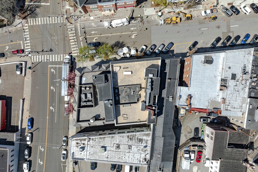 More Photos Of 407-409 Greenwich Ave, Greenwich Office For Lease