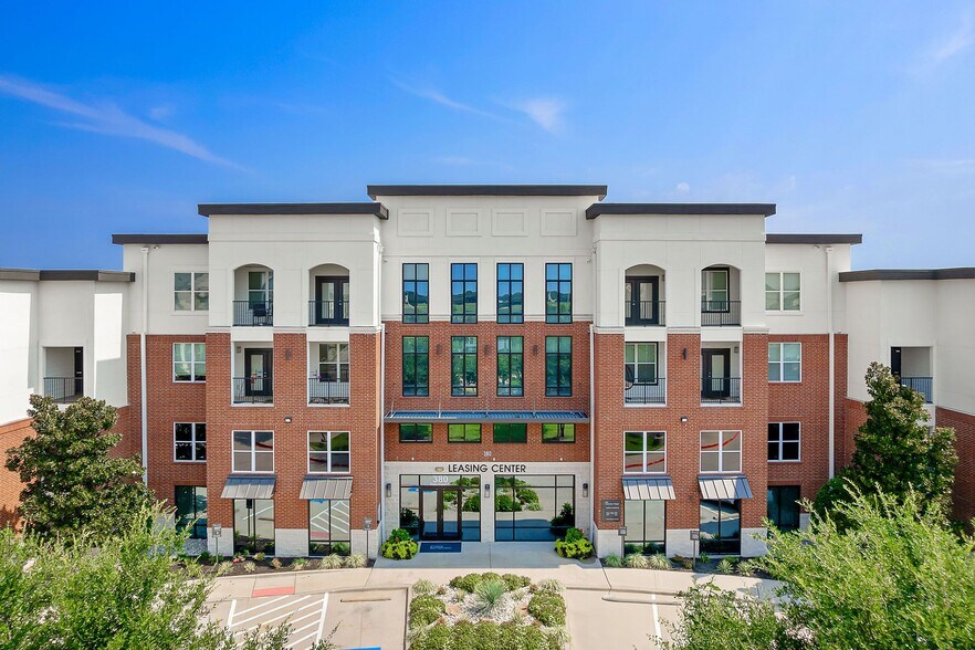 More Photos Of 380 Vista Court Dr, Plano Apartments For Lease