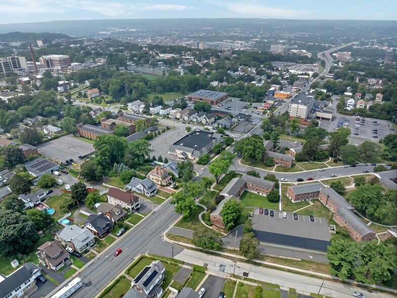 More Photos Of 272 Hoosick St, Troy Freestanding For Sale