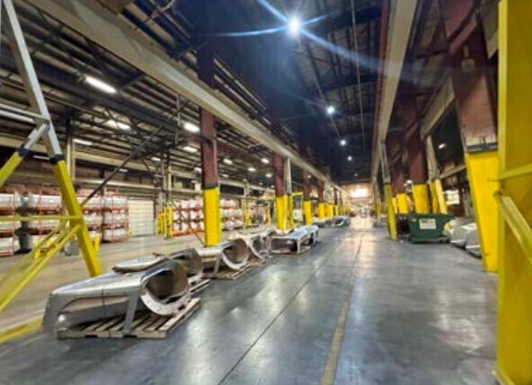 More Photos Of 4107 W Orchard St, Milwaukee Manufacturing For Lease