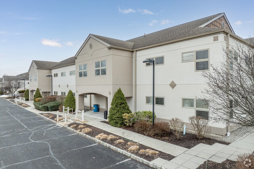 Primary Photo Of 3 Coates Dr, Goshen Unknown For Lease