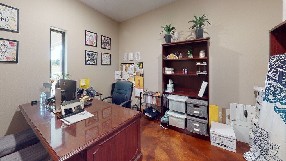 More Photos Of 4150 Highway 36 S, Brenham Shelter For Sale