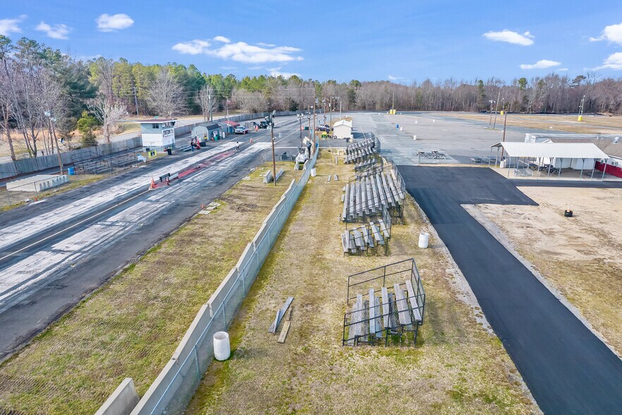 More Photos Of 2035 James Monroe hwy, Colonial Beach Racetrack For Sale