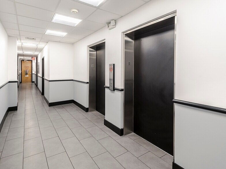 More Photos Of 2151 W Hillsboro Blvd, Deerfield Beach Office For Lease