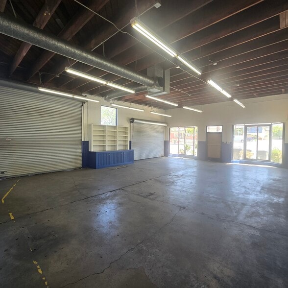 More Photos Of 6545 San Fernando Rd, Glendale Auto Repair For Lease